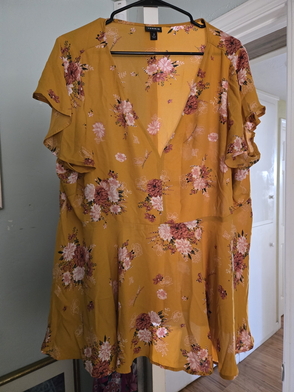 Torrid Mustard Yellow Floral Flutter Sleeve Peplum Blouse